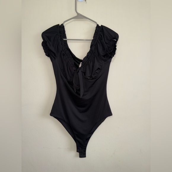 Princess Polly Medina Bodysuit Black Size 6 $48 - Picture 5 of 9